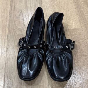 Old Navy Round Toe Ballet Flats w/ Buckle and Eyelet Strap Size 11